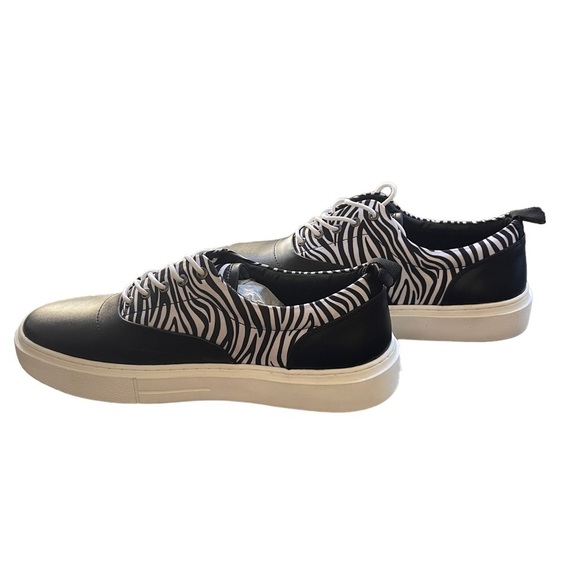 I.N.C. Men’s Emery Animal Print Sneaker - Picture 4 of 7